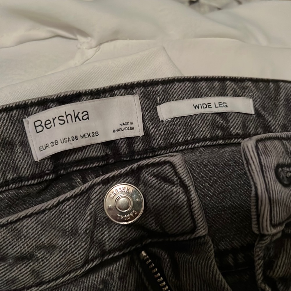 Dark wash wide leg jeans
